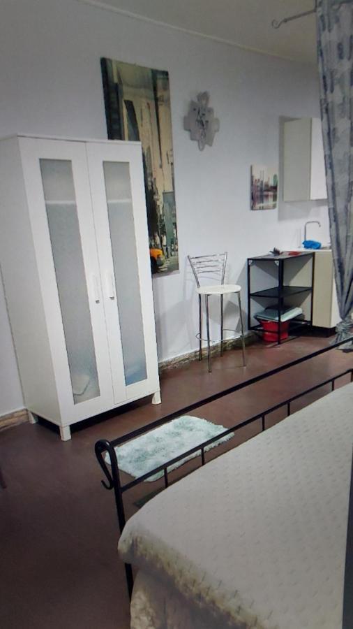 Stanza Sicilia Bedda Apartment Palermo Bagian luar foto