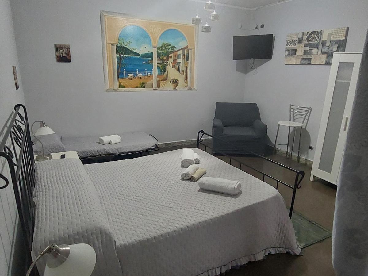 Stanza Sicilia Bedda Apartment Palermo Bagian luar foto