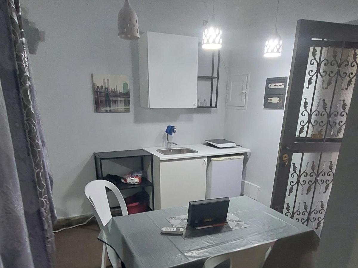 Stanza Sicilia Bedda Apartment Palermo Bagian luar foto