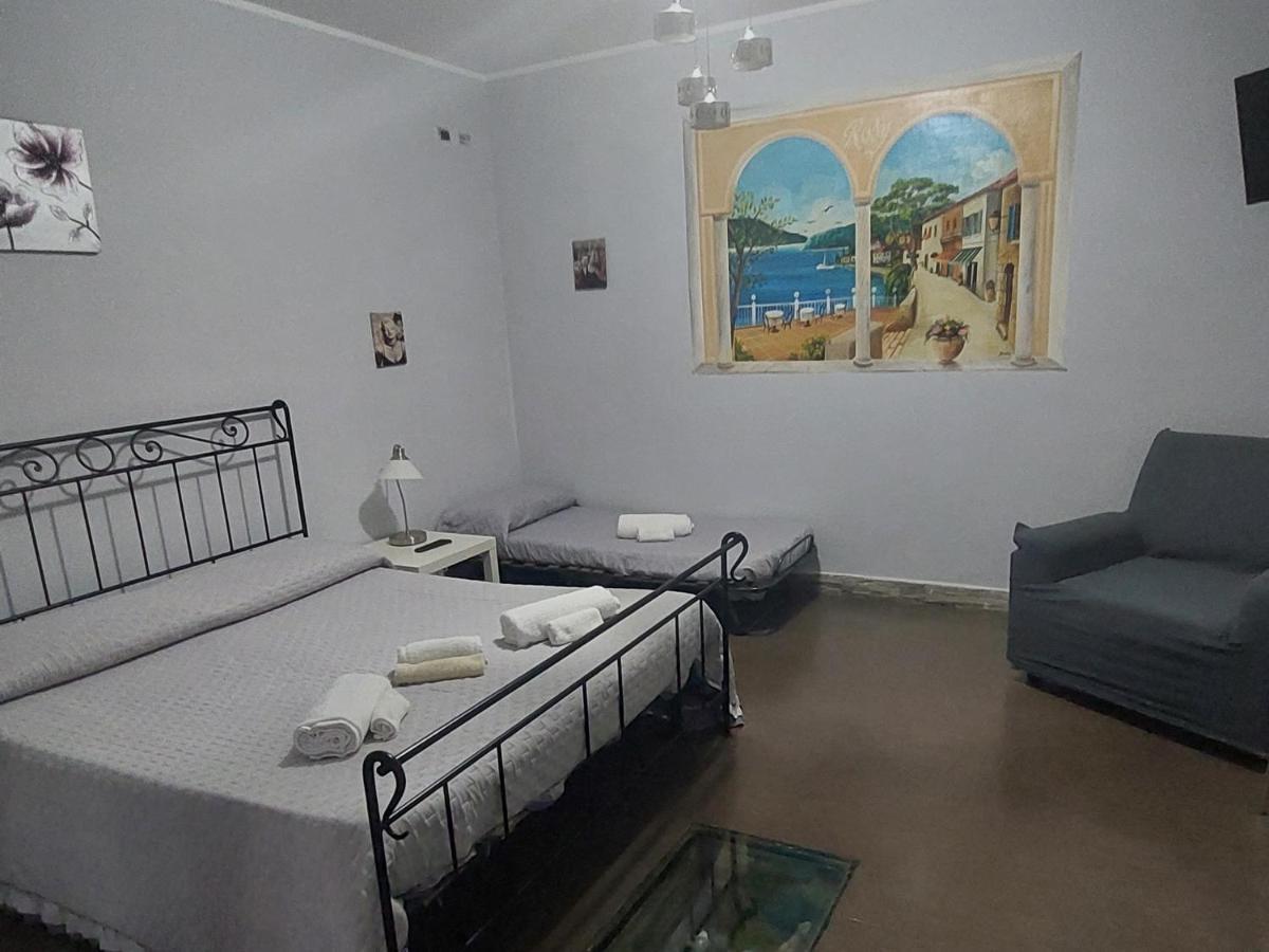 Stanza Sicilia Bedda Apartment Palermo Bagian luar foto