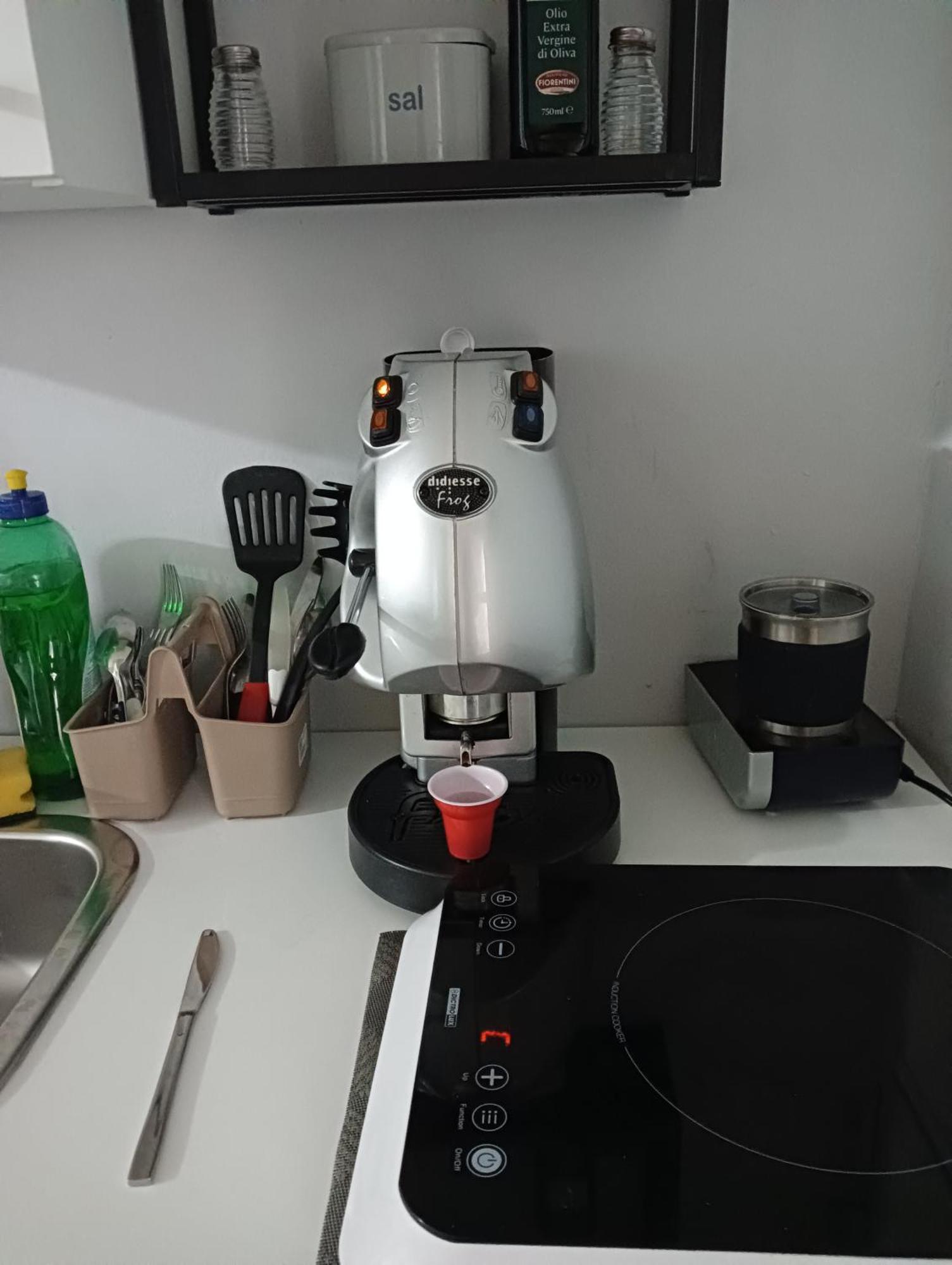 Stanza Sicilia Bedda Apartment Palermo Bagian luar foto